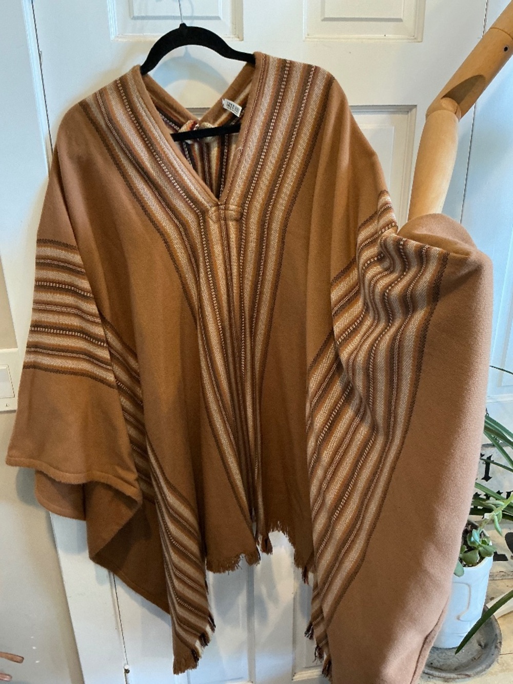 Wool blend poncho! Oversized and from overseas! New with tags! - Picture 1 of 4